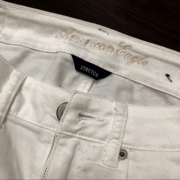 2/$20🎉 American Eagle Jean Shorts - Picture 2 of 5